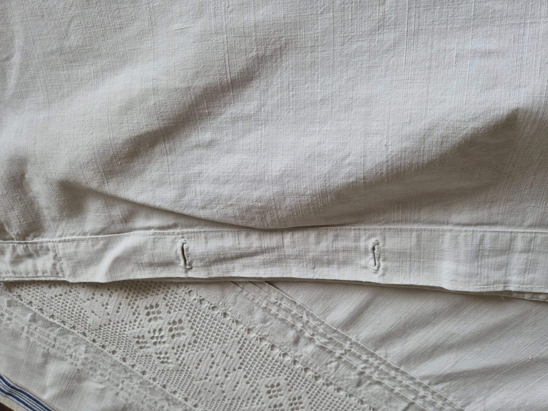 Biancheria da letto: Wunderschöne antike Kissenbezug mit Monogramm "MB" – Usato da Bern venduto da aronari 4