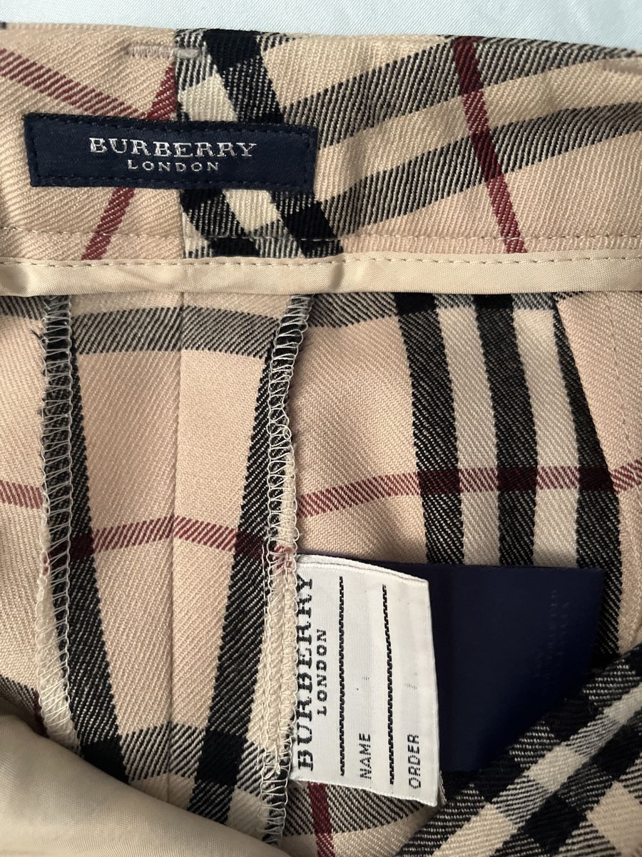 Burberry Pantaloni: VINTAGE pattern Burberry woollen trousers – Usato da Rüschlikon venduto da ant_5v7g 4