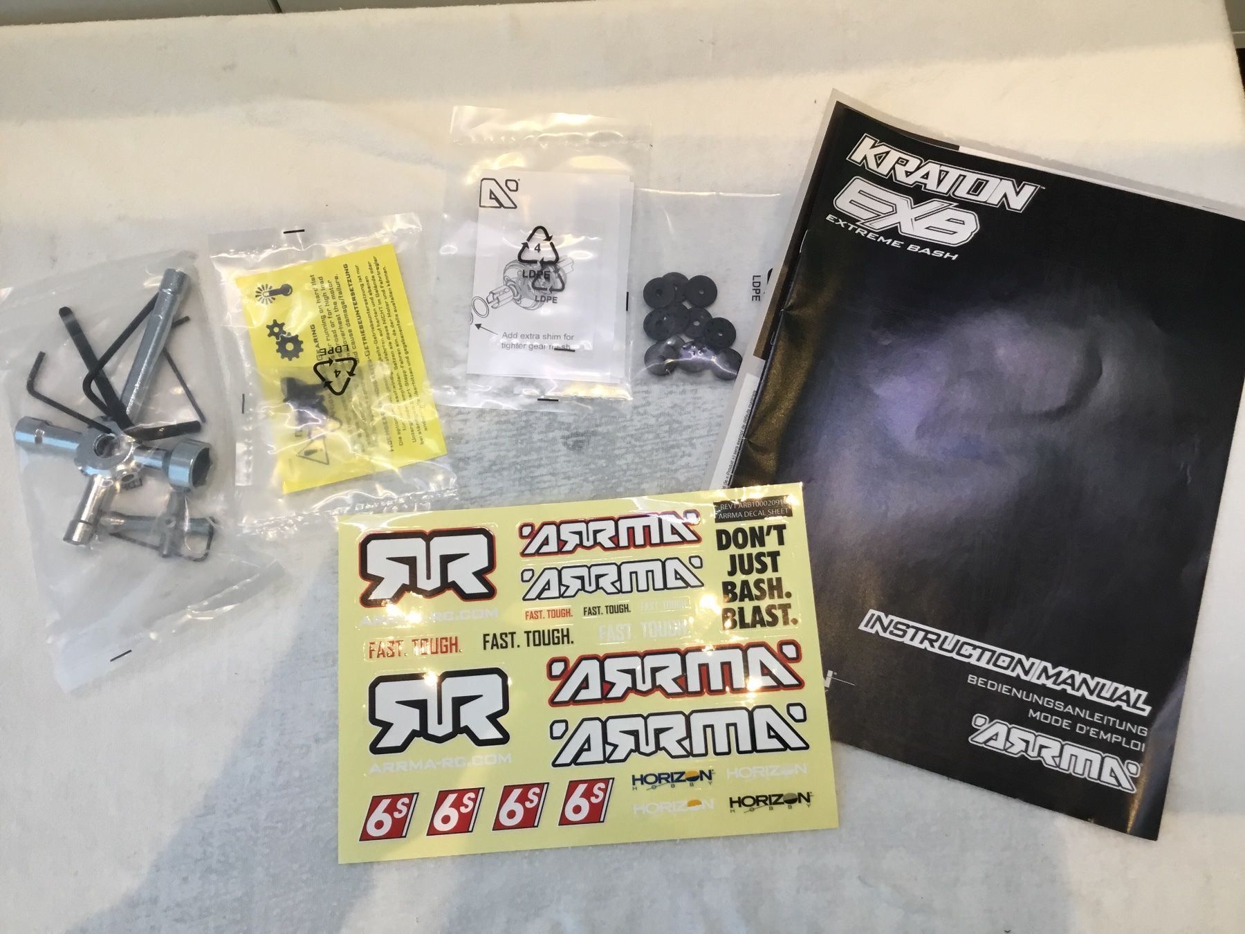 Modellismo RC: Arrma Kraton EXB 1:8 Kleber, Anleitung – Nuovo (secondo la descrizione) da Büsserach venduto da Swissbluesmobile