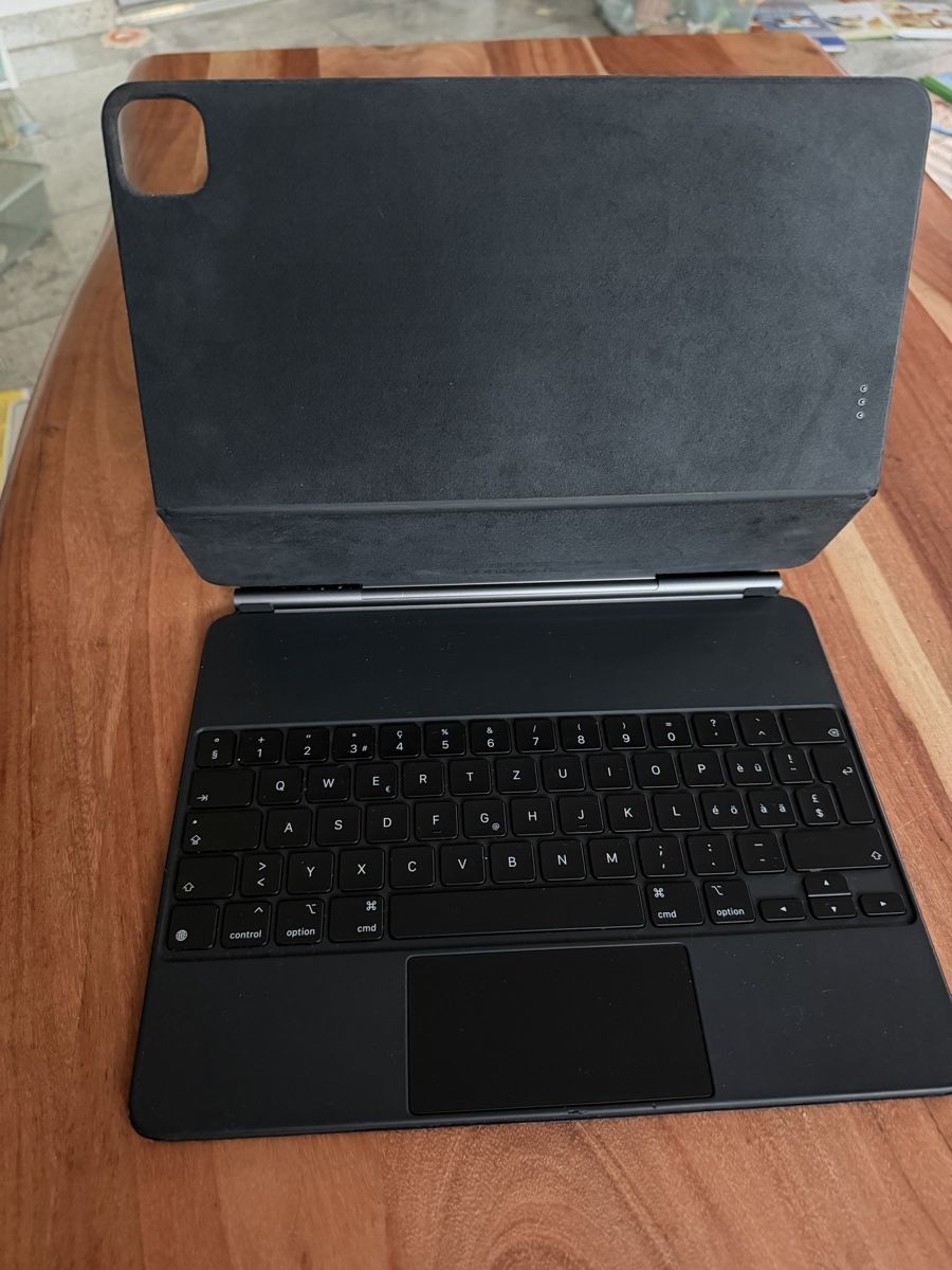 Apple Covers & Taschen: Apple Magic Keyboard iPad Pro 12,9 – Gebraucht aus Niederglatt ZH von sim_gj7s 1