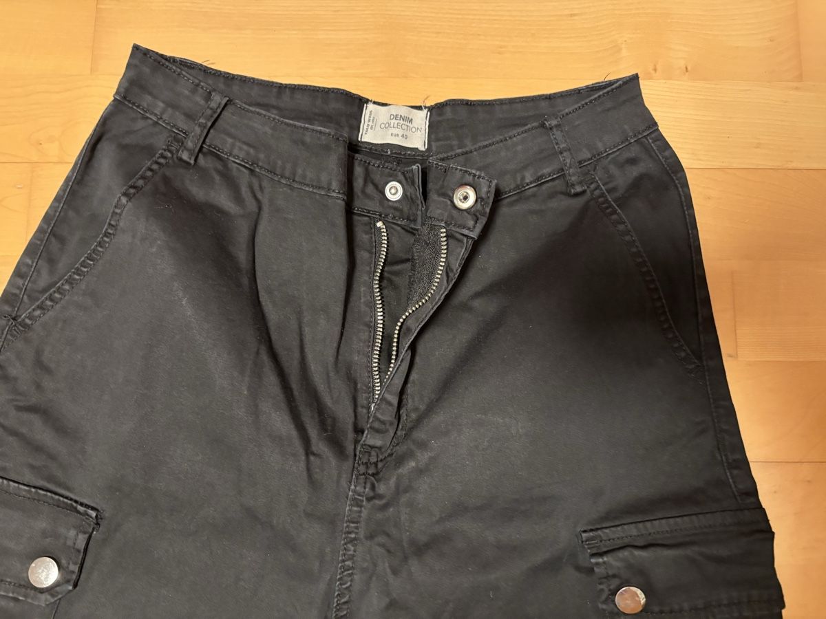 Pantaloni: Schwarze Hose 40 – Usato da Kesswil venduto da Branca-01 6