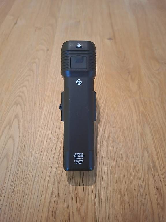 Pezzi di ricambio: Knog Blinder 1300 gebraucht mit Gopro halter – Usato da Gerlafingen venduto da MMoeller 1