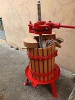 Obst- und Weinpresse