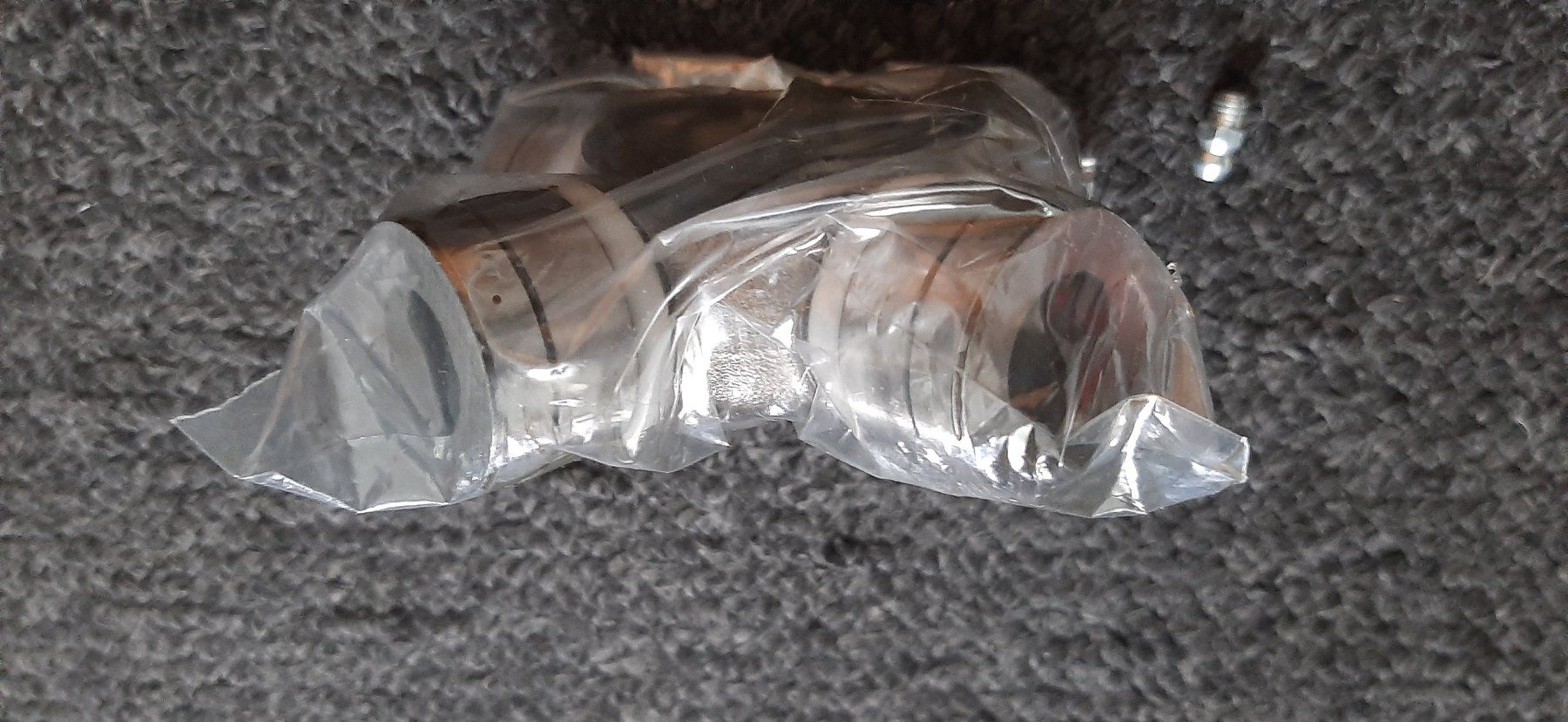 Metall- & Schlosserei Sonstiges: Kardankreuz orignalverpackt – Neu und originalverpackt aus Ostermundigen von Ostermundigen 2