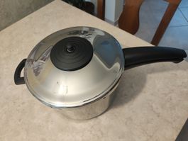 Kuhn Rikon Duromatic Schnellkochtopf - Swiss Made!22 cm