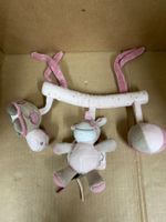Baby-Spielzeugbogen verschmutzt