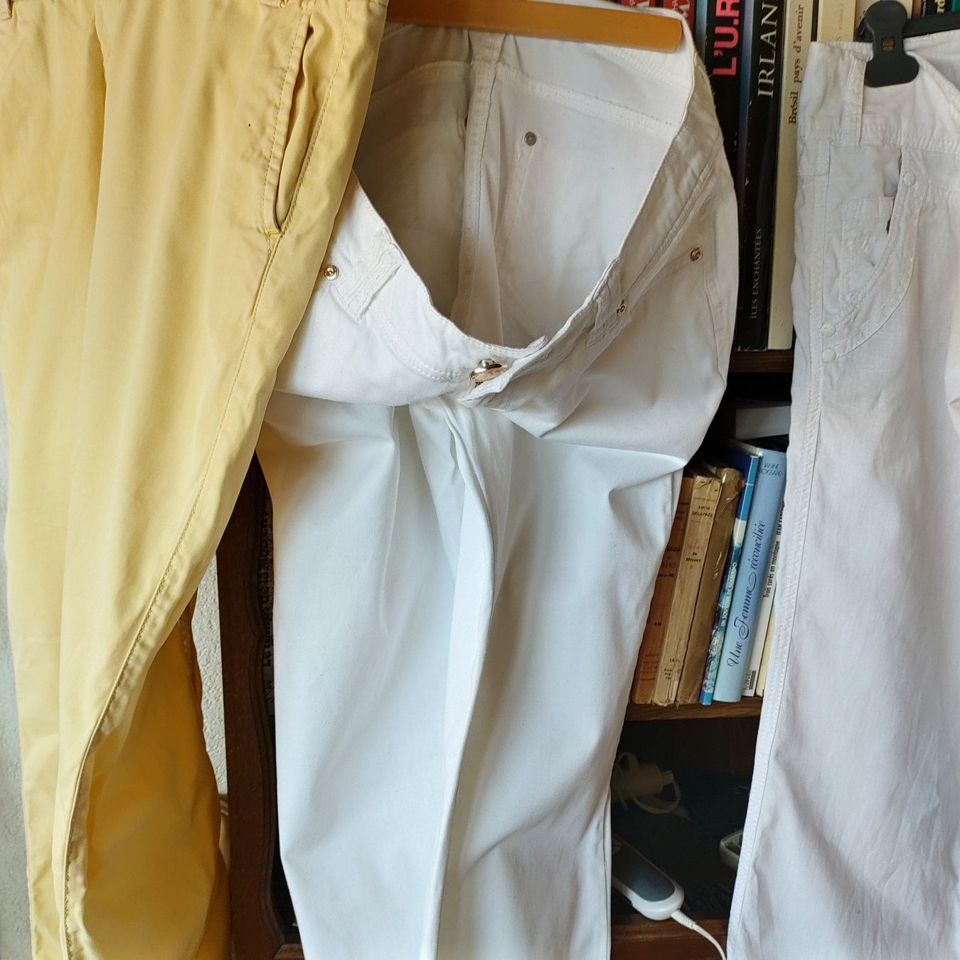 Jeans: Jean's 3 paires – Usato da La  Tour-de-Trême venduto da Kotochunko 1