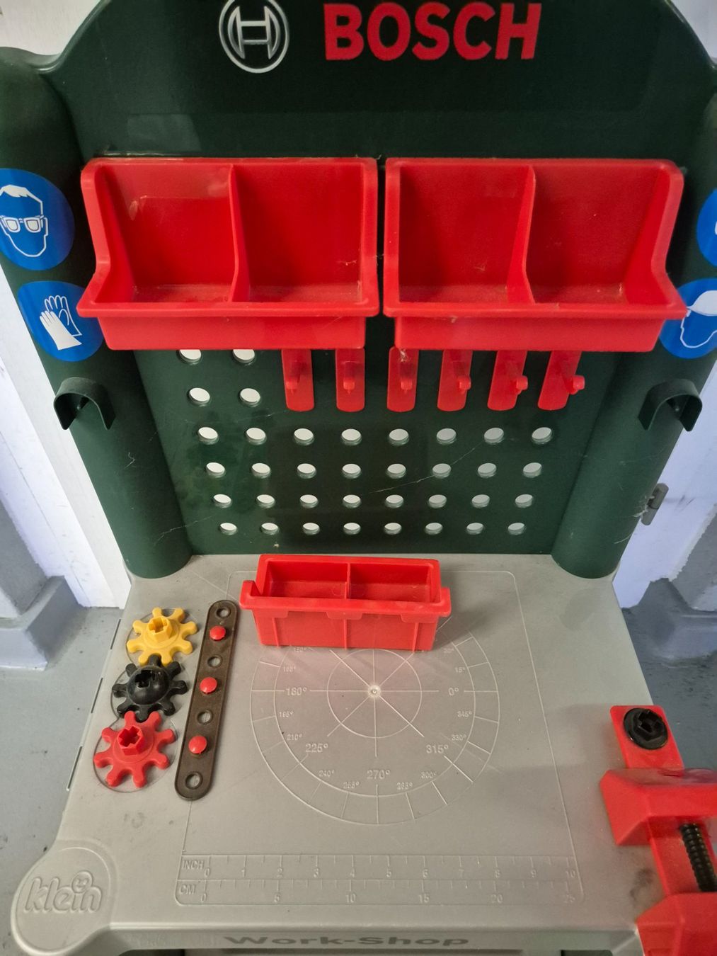 Giocattoli: Kinder Werkbank Bosch Work-Shop – Usato da Dietikon venduto da grafad 1