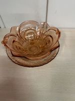 Coupe et son plat en verre rose vintage