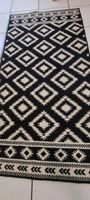 Teppich schwarz weiss geometrisches Muster guter Zustand
