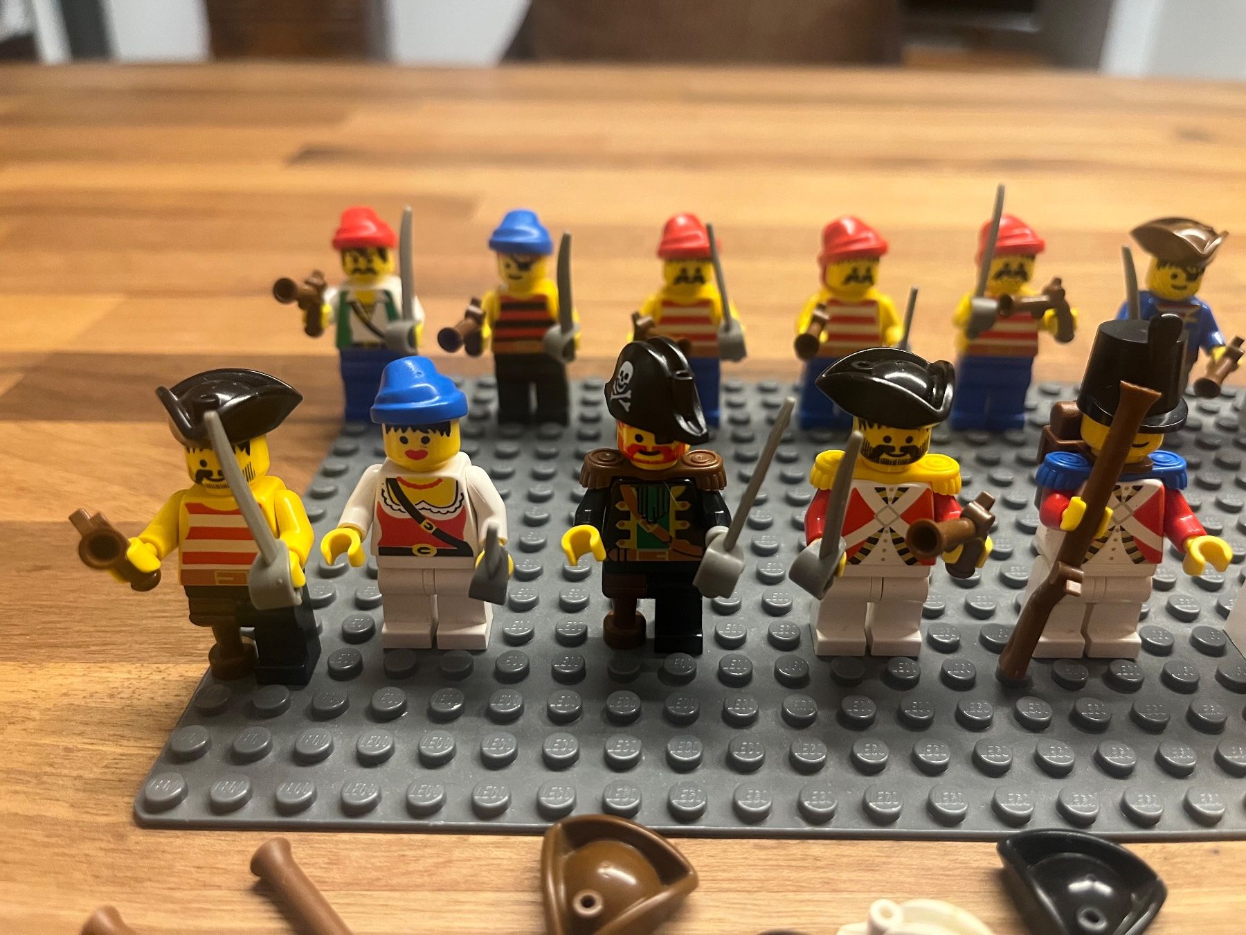 Lego Giocattoli: Lego System Piraten 17 MiniFiguren – Usato da Wabern venduto da Collectfun 1
