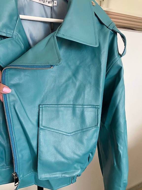 Giacche: Jacke New – Usato da Blonay venduto da art_7f87 1