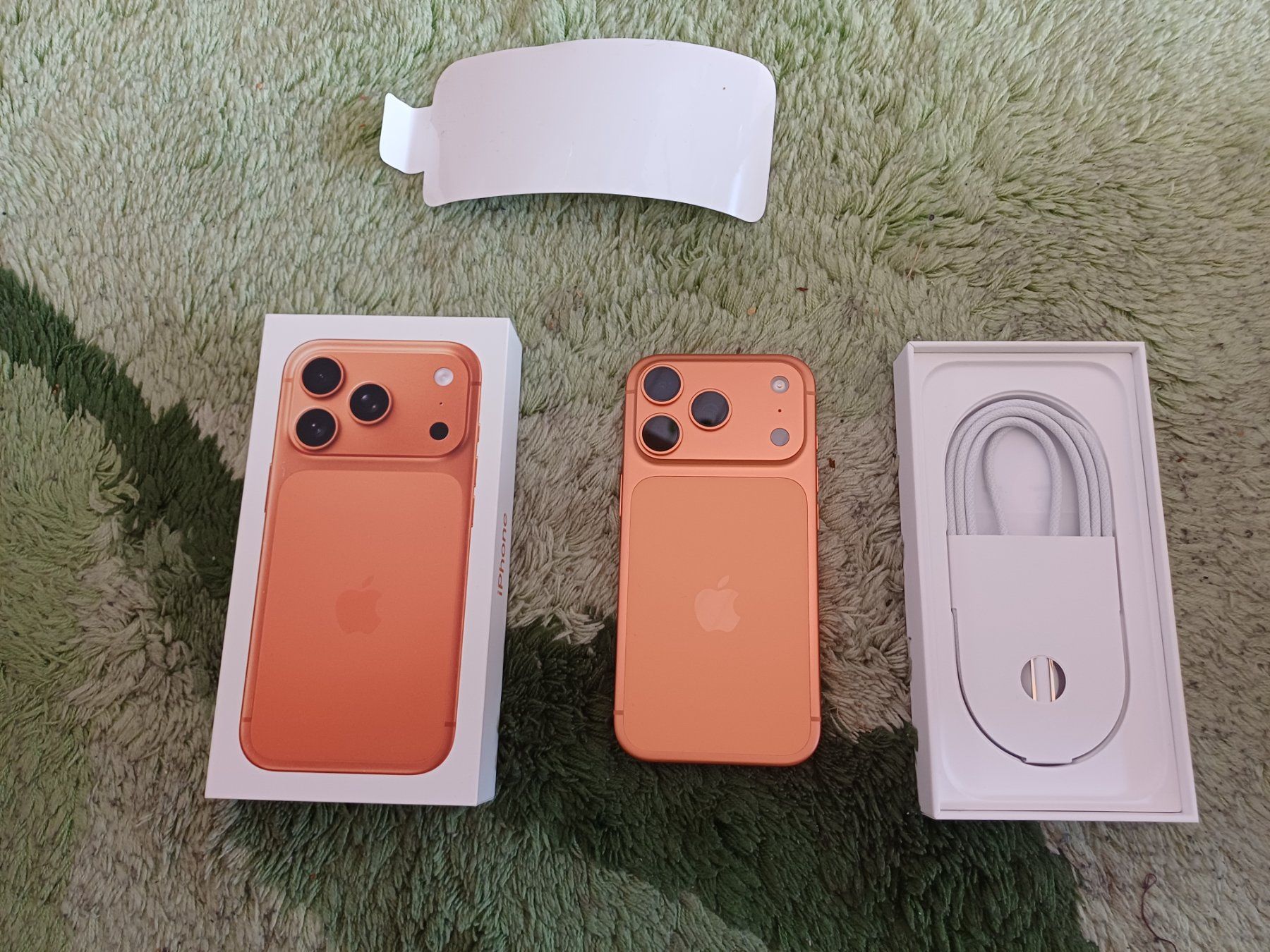 Apple Portables: iPhone 13 Pro Max Orange OVP neuwertig – Neuf avec emballage d'origine à Wängi par kapp100 1