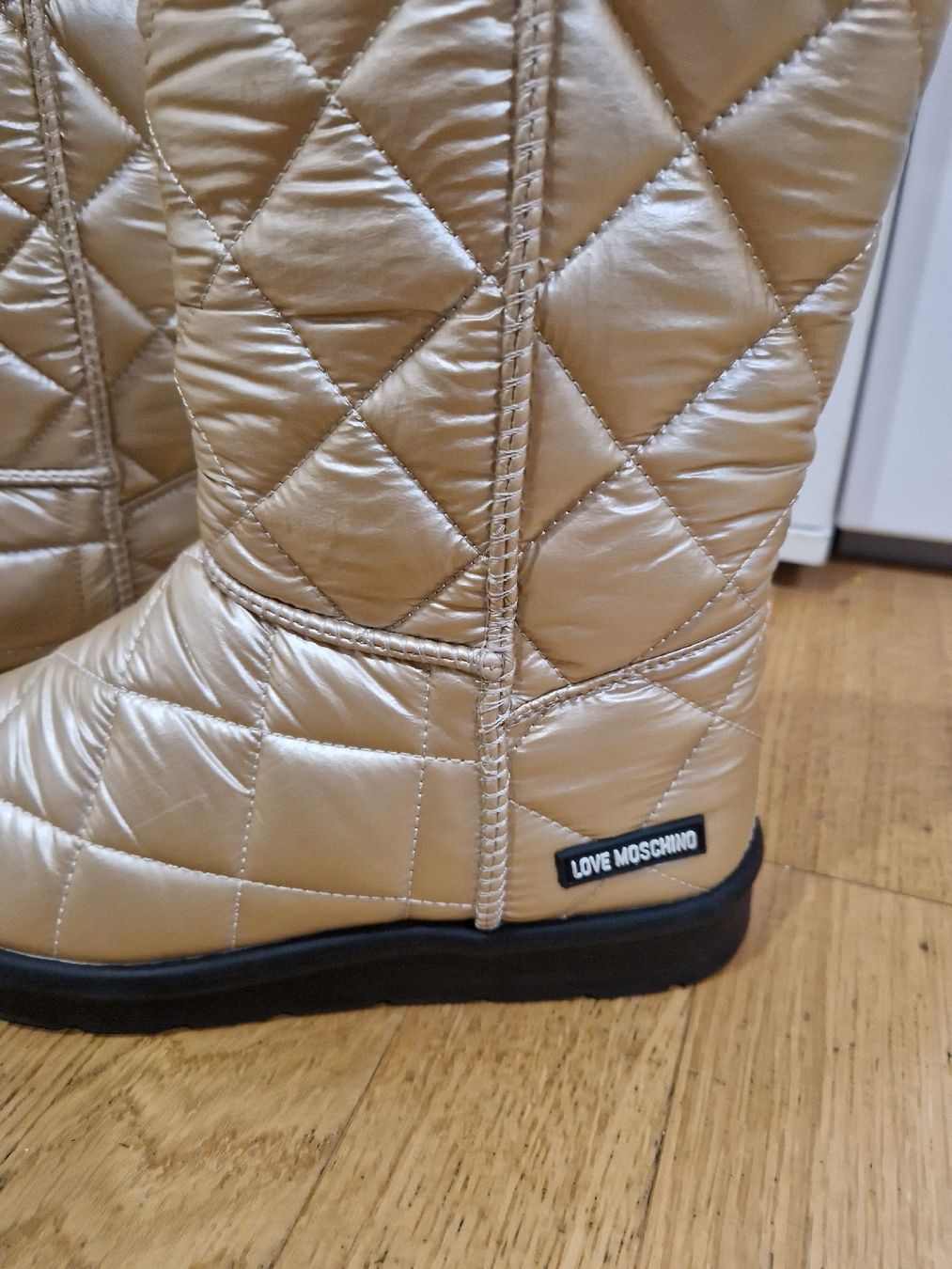 Moschino Scarpe da donna: love moschino Stiefel – Nuovo (secondo la descrizione) da Stallikon venduto da lh-beba82-85 2