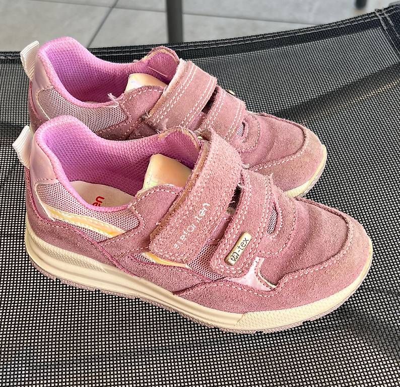 Chaussures filles: Elefanten Schuhe Kids Mädchen Grösse 28 – D'occasion à Thal par maesi86