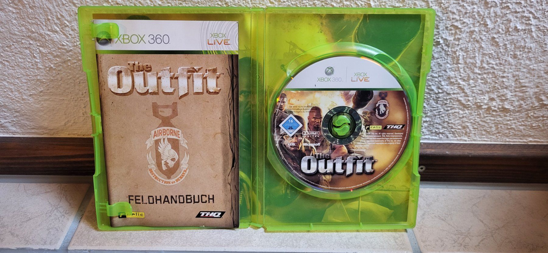 Microsoft Giochi: Xbox 360 Spiel - The Outfit – Usato da Münsingen venduto da Heroism2010 2