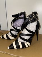SCHWARZ-WEISSE HIGH-HEELS GUESS Gr. 39