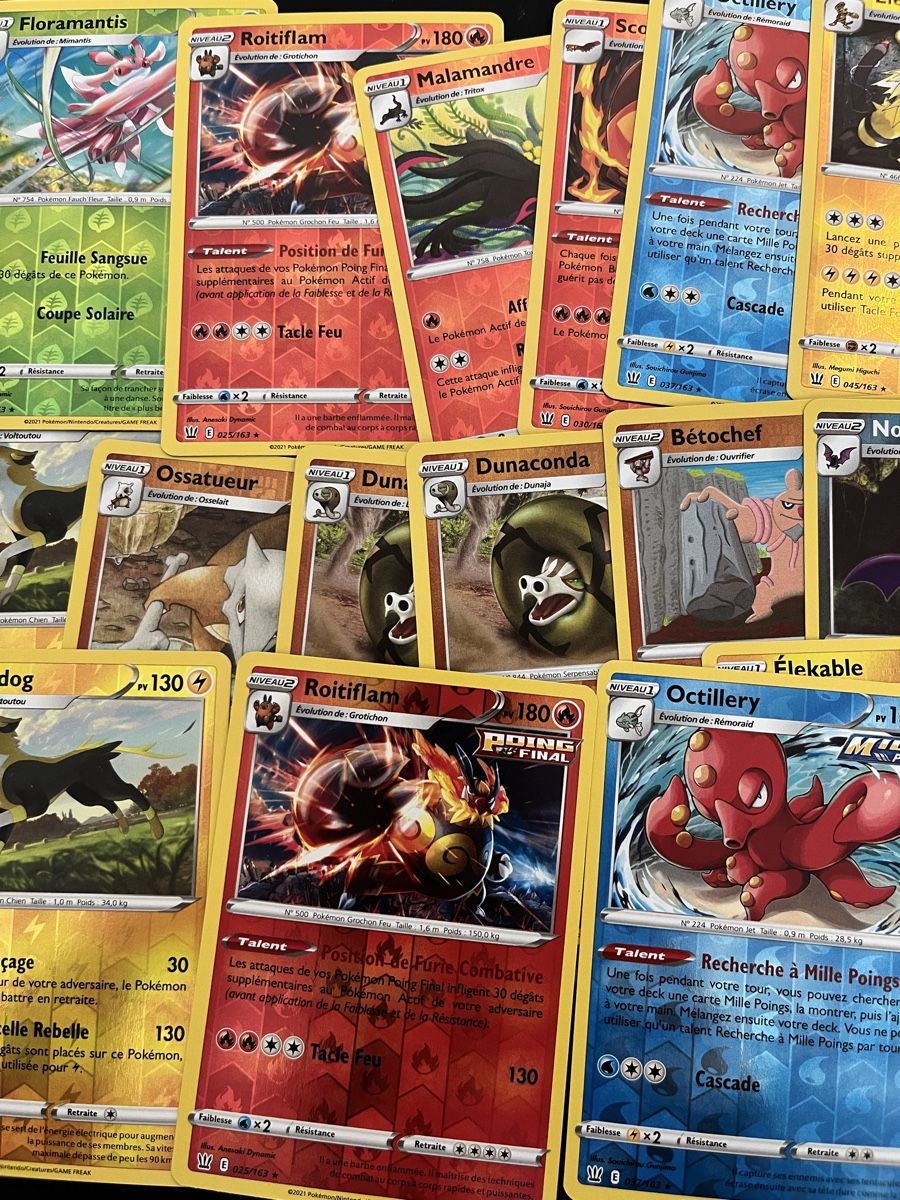 Pokémon Sammelbilder & Trading cards: 25 cartes Pokémon rare reverse EP Styles de Combat FR  – Neu (gemäss Beschreibung) aus Les Avanchets von lunedeneige.shop 2