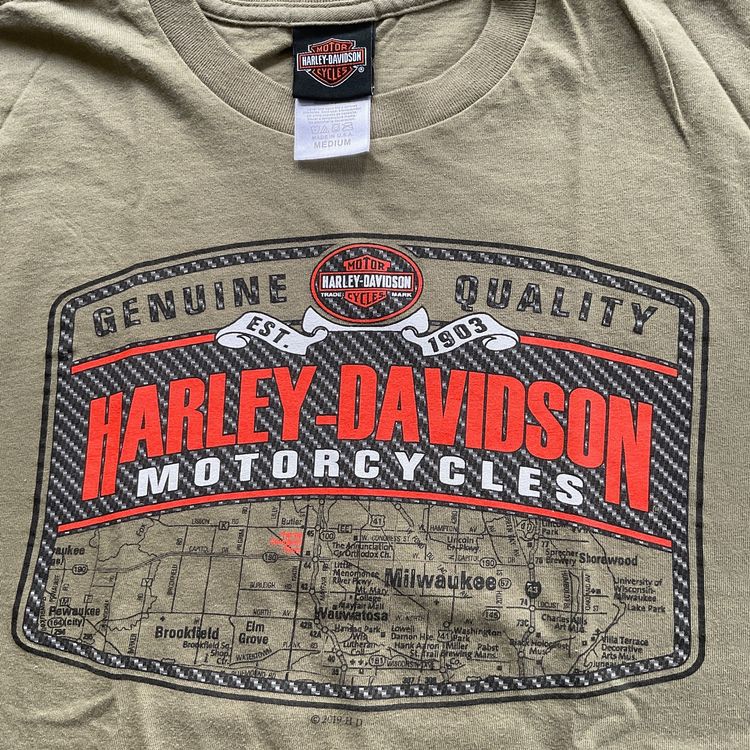 Harley-Davidson T-shirt: 2019 Harley Davidson Genuine Quality Aargau T-Shirt – Usato da Bern venduto da shoprestoredvintage 1