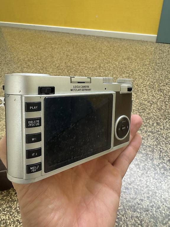 Kamera: Leica X (Typ 113) mit Original Ledertasche – Gebraucht aus Basel von dyl_mz2m 2