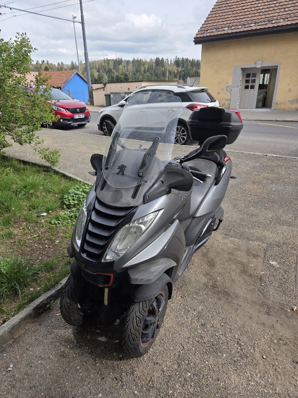 Peugeot Scooter: Peugeot Metropolis 400RS – Usato da La Chaux-de-Fonds venduto da tan_hk7p 1