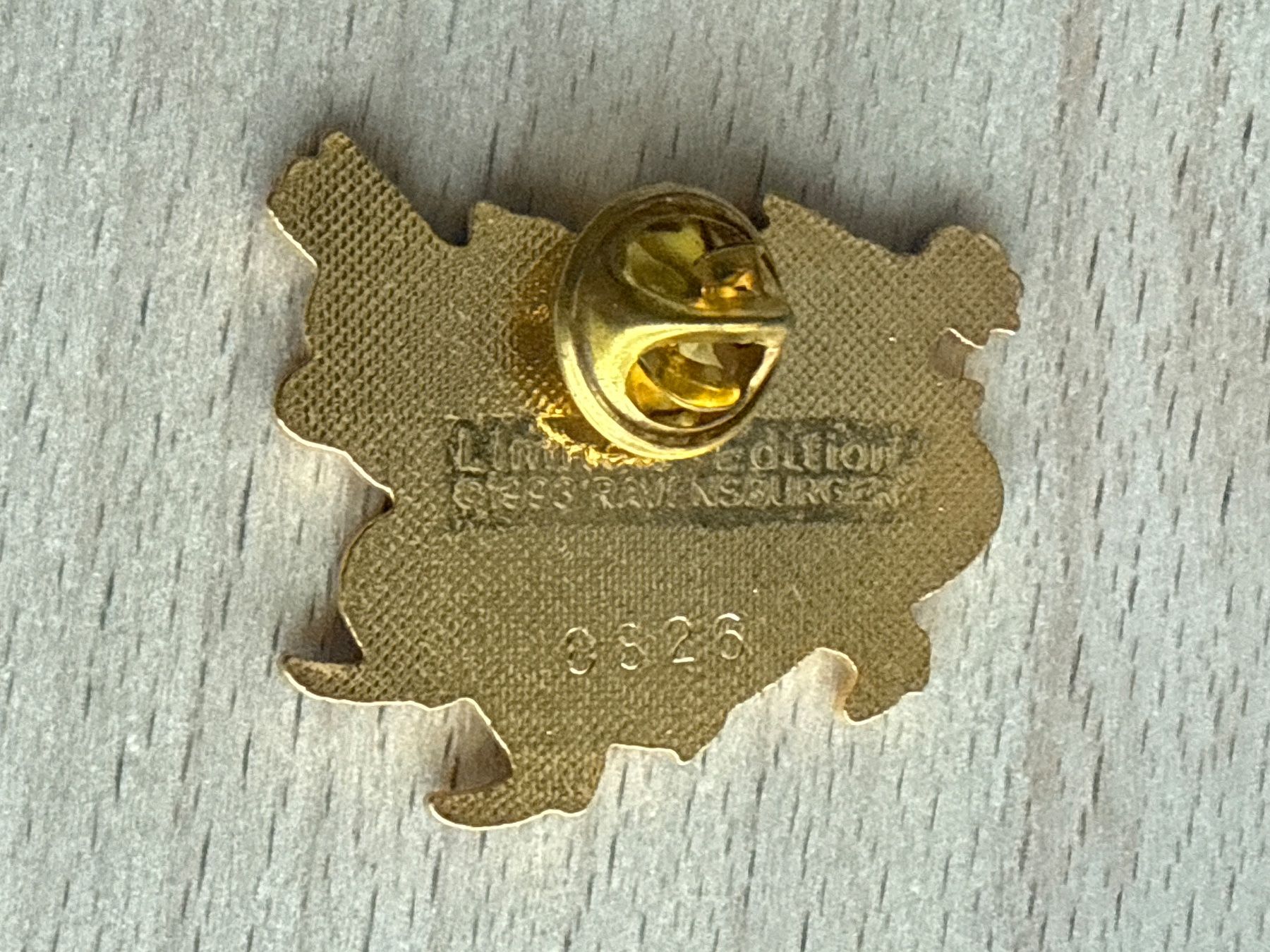 Placchette & Badge: Pin Nilpferde – Usato da Glattbrugg venduto da Schweigmatt 1