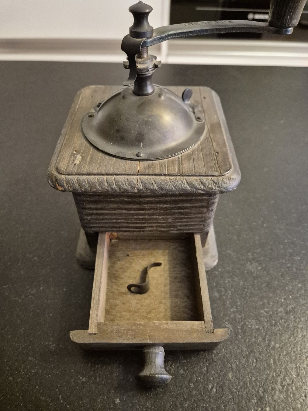 Elettrodomestici da cucina: Antike Kaffeemühle TRE SPADE – Usato da Aesch BL venduto da frdzigerd 5