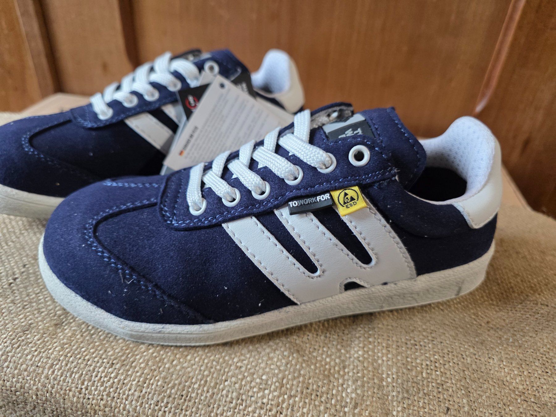 Scarpe da uomo: NEU: Sicherheits Schuhe Working Class Half Pipe Gr. 35 – Nuovo e nell'imballaggio originale da Walterswil BE venduto da Lonitti 3