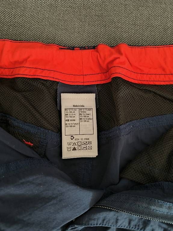 Decathlon Pantaloni: Wandershorts – Usato da Bonstetten venduto da Visage1 1