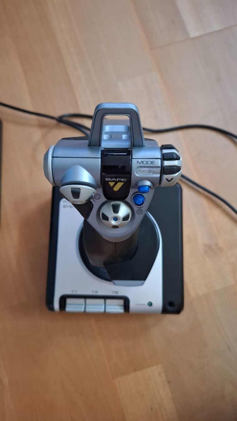 Logitech Controller: Logitech G Saitek X52 HOTAS Throttle und Stick – Usato da Ennetbaden venduto da Rosen1 1