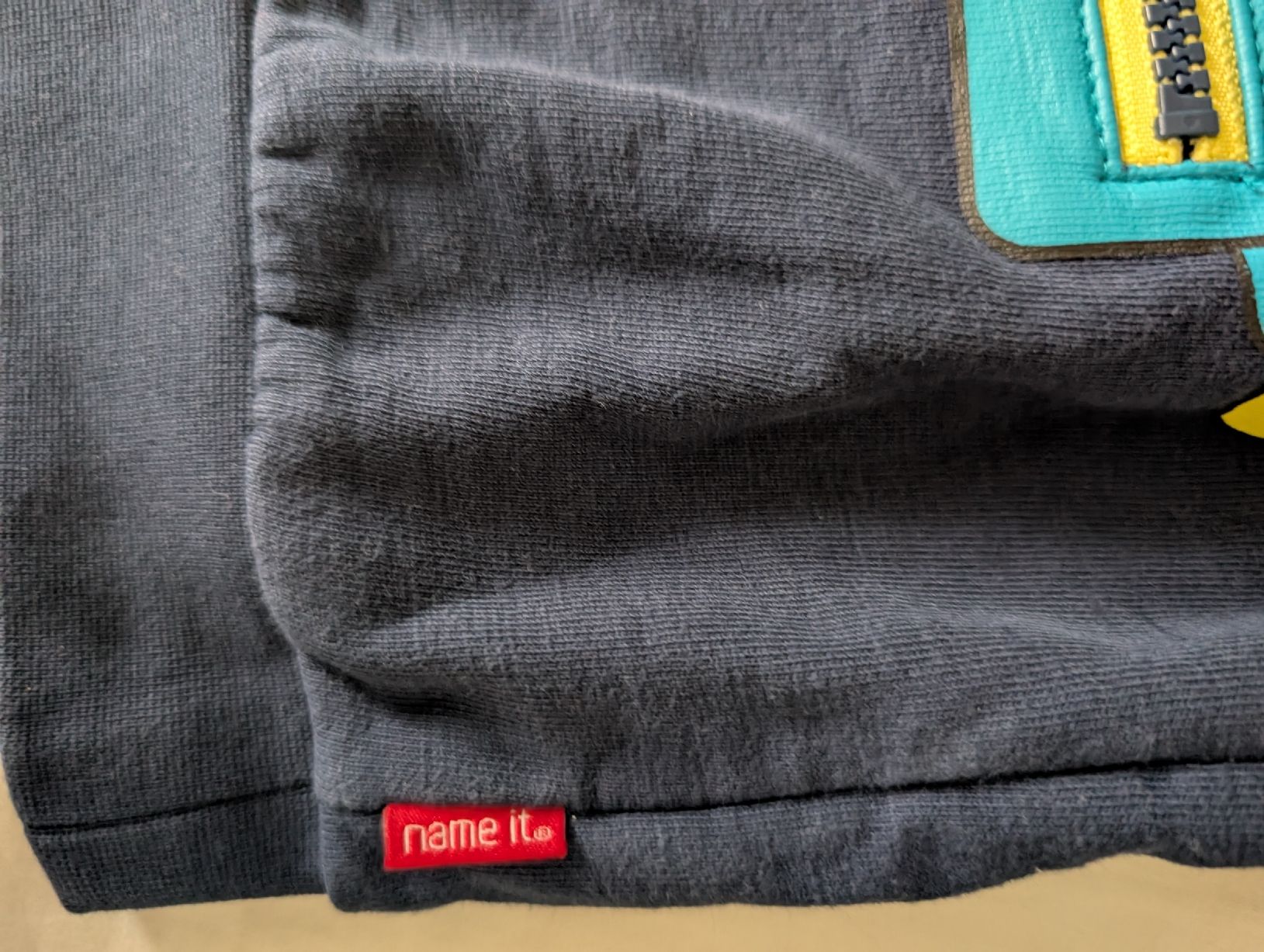 Name It Maglioni & Felpe: Pullover Gr. 86 mit süssem Roboter-Motiv, Name-It Pulli – Usato da Basel venduto da an_v7yj 4