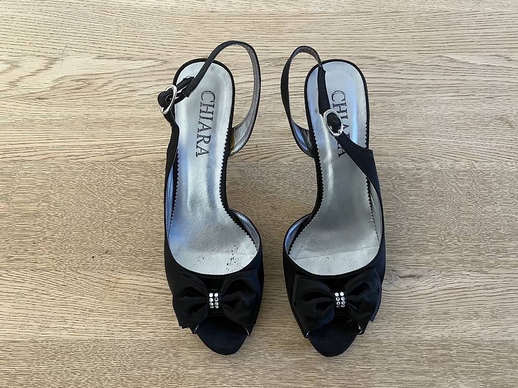 Chaussures femmes: Chaussures de soirée taille 36 – D'occasion à Vandoeuvres par ann_lq5h