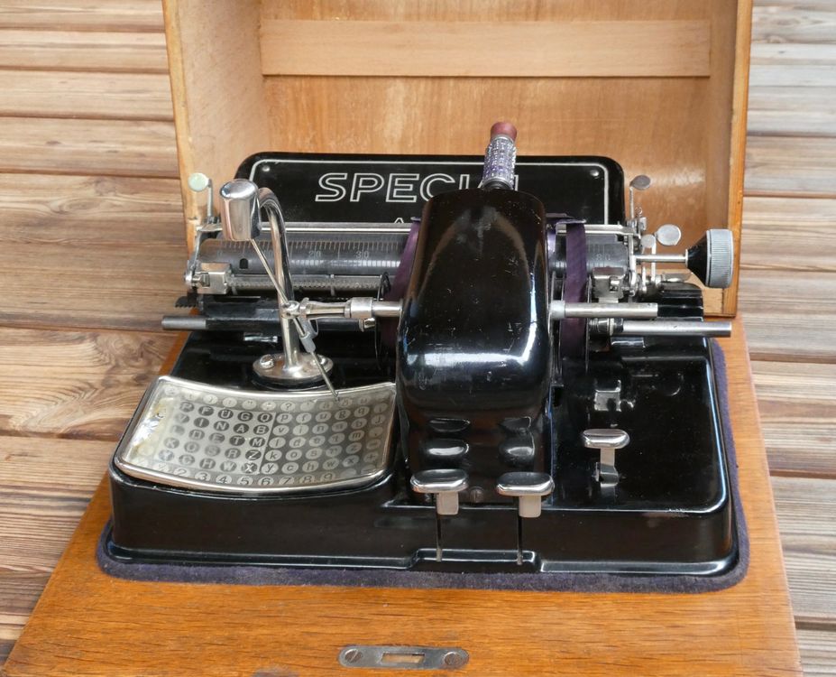 Antike Schreibmaschine AEG SPEZIAL mit Original-Tragekoffer (Gebraucht ...