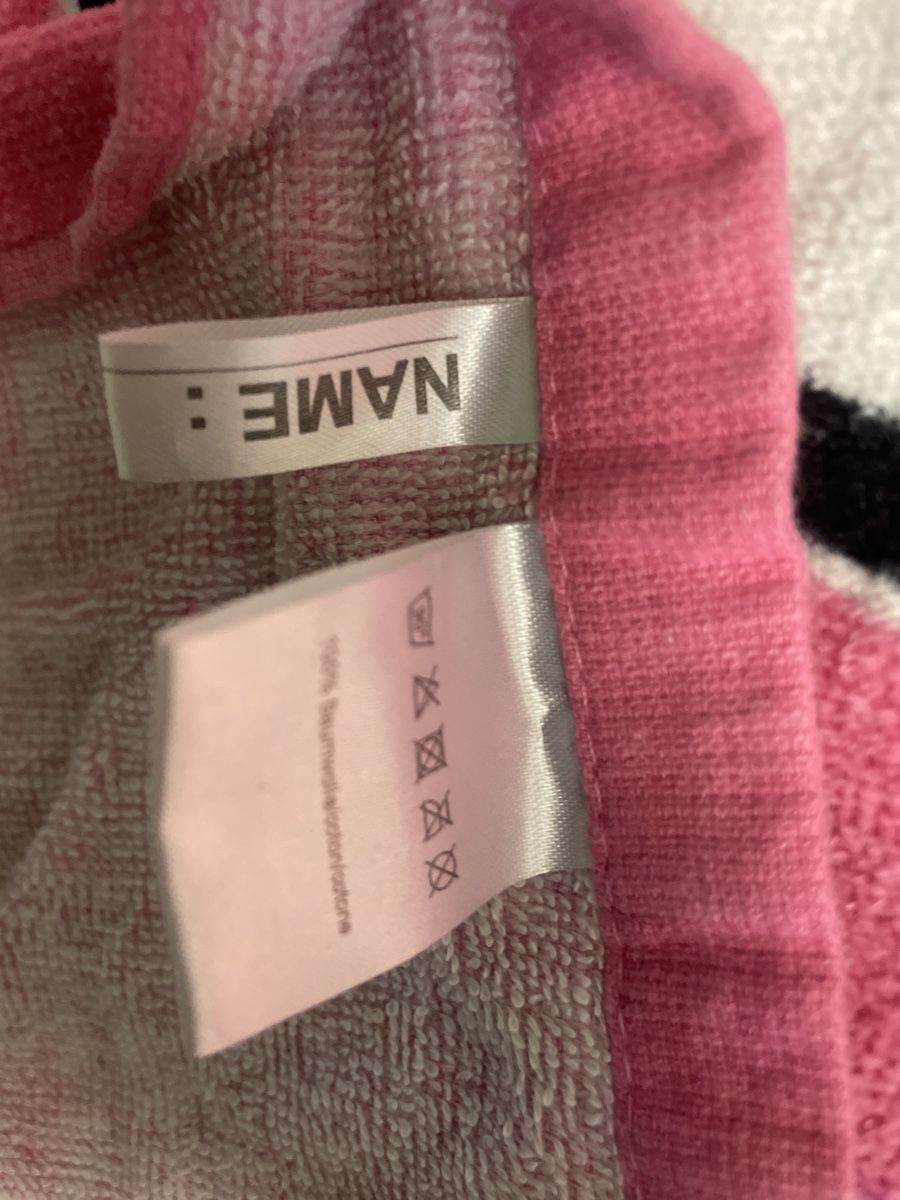 Hello Kitty Accappatoi: Hello Kitty Badeponcho – Usato da Obergerlafingen venduto da cabo4 2