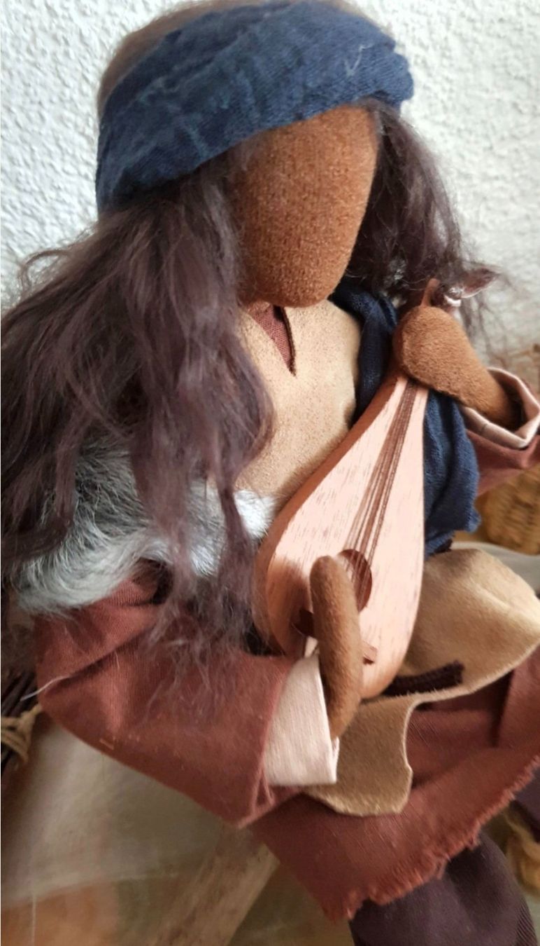 Statuette: Schwarzenberger Krippenfigur - Hirt mit Laute inkl. Holz – Usato da Jegenstorf venduto da arbon54 4