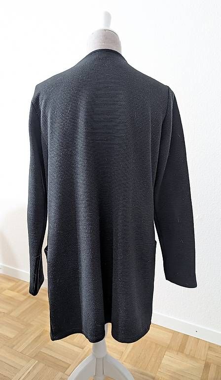Giacche: Schwarze Jacke – Usato da Mönchaltorf venduto da lar_8s5g 1