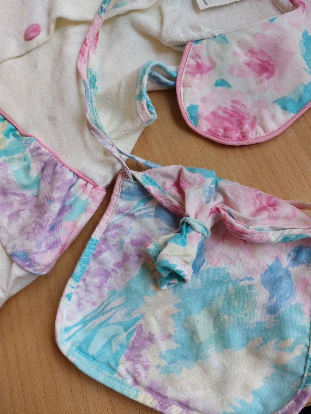 Lotti & Set di vestiti: Mädchen Sommerkleider 2 jährige – Usato da Zürich venduto da Stenat 1