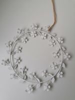 Blumendeko aus Metall