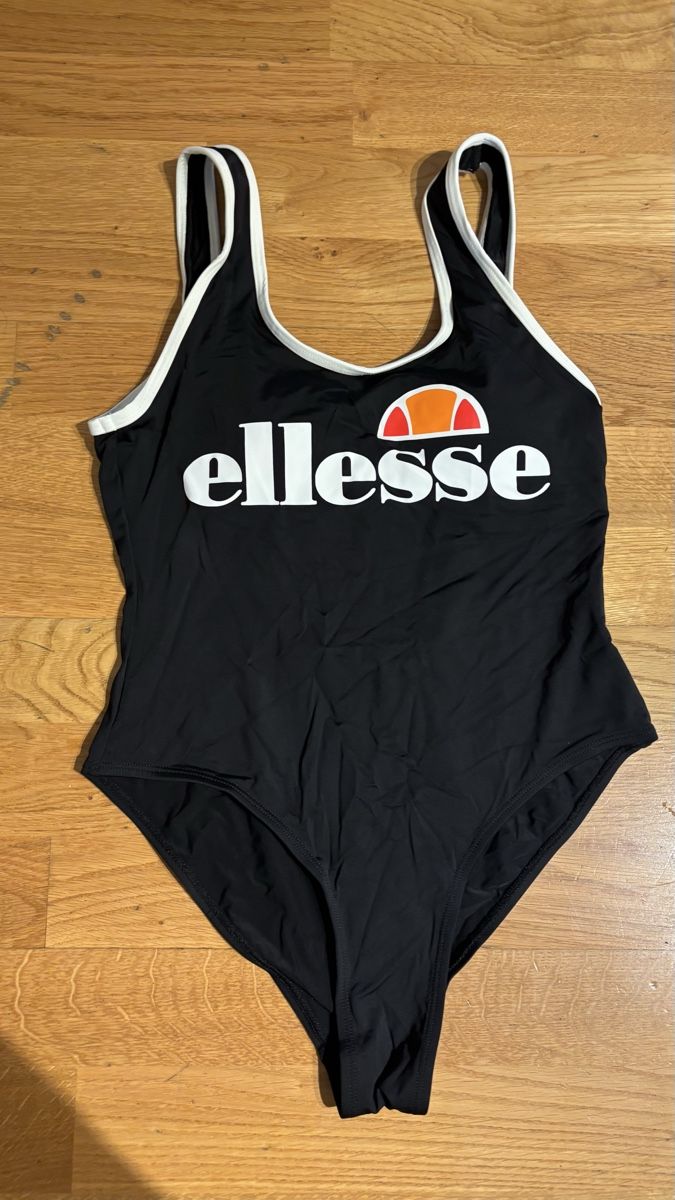 Ellesse Costumi da bagno & Bikini: Ellesse Badeanzug Gr. S – Usato da Wetzikon ZH venduto da pinkilady44