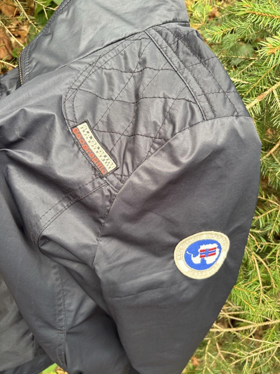 Napapijri Jacken: Napapijri Übergangsjacke Grösse S – Gebraucht aus Kaltbrunn von Modern 2