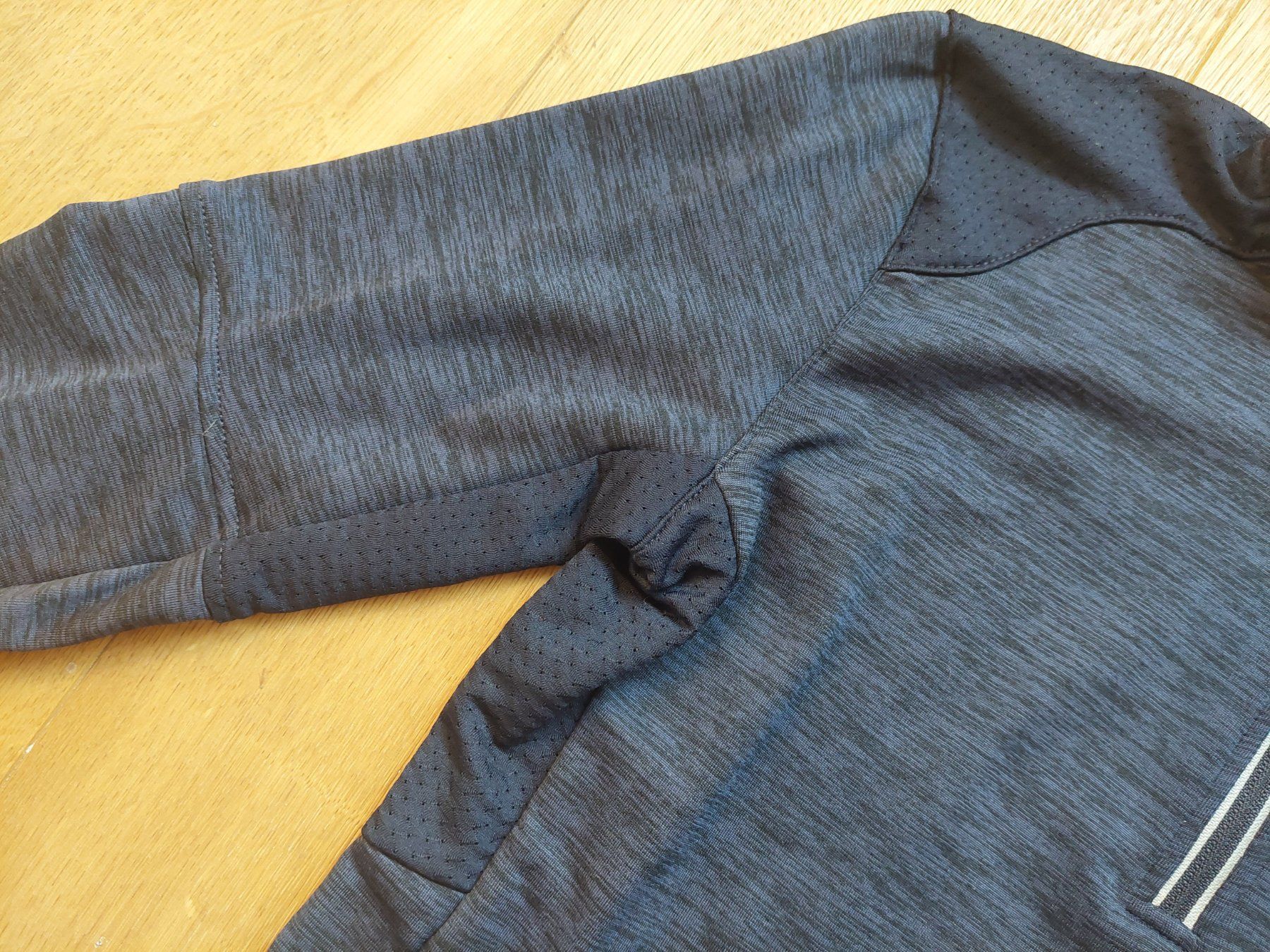 Maglioni & Felpe: Funktion Pulli,dünn, leicht, schnell trocknend, Gr.152=12J. – Usato da Sarnen venduto da Goldesel 8