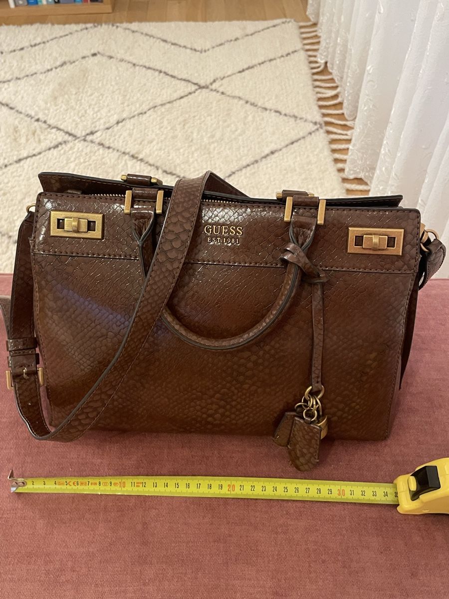 Guess Taschen für Damen: GUESS Handbag Shoulder Bag – Gebraucht aus lugano von nil_nch2 5