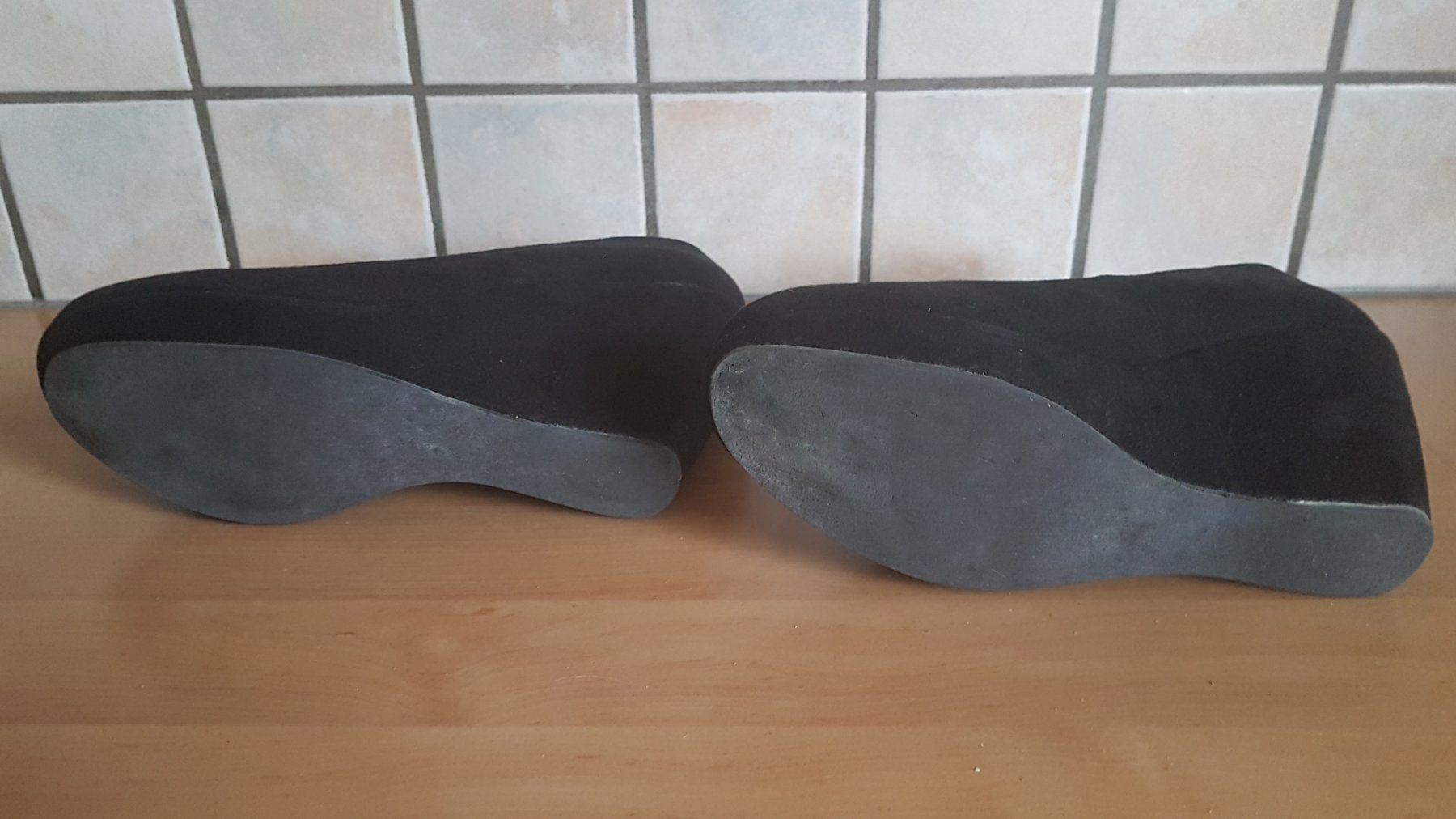 Damenschuhe: Chaussures noires talon compensé grandeur 39 marque Bata – Gebraucht aus Villiers von san_jn5w 3
