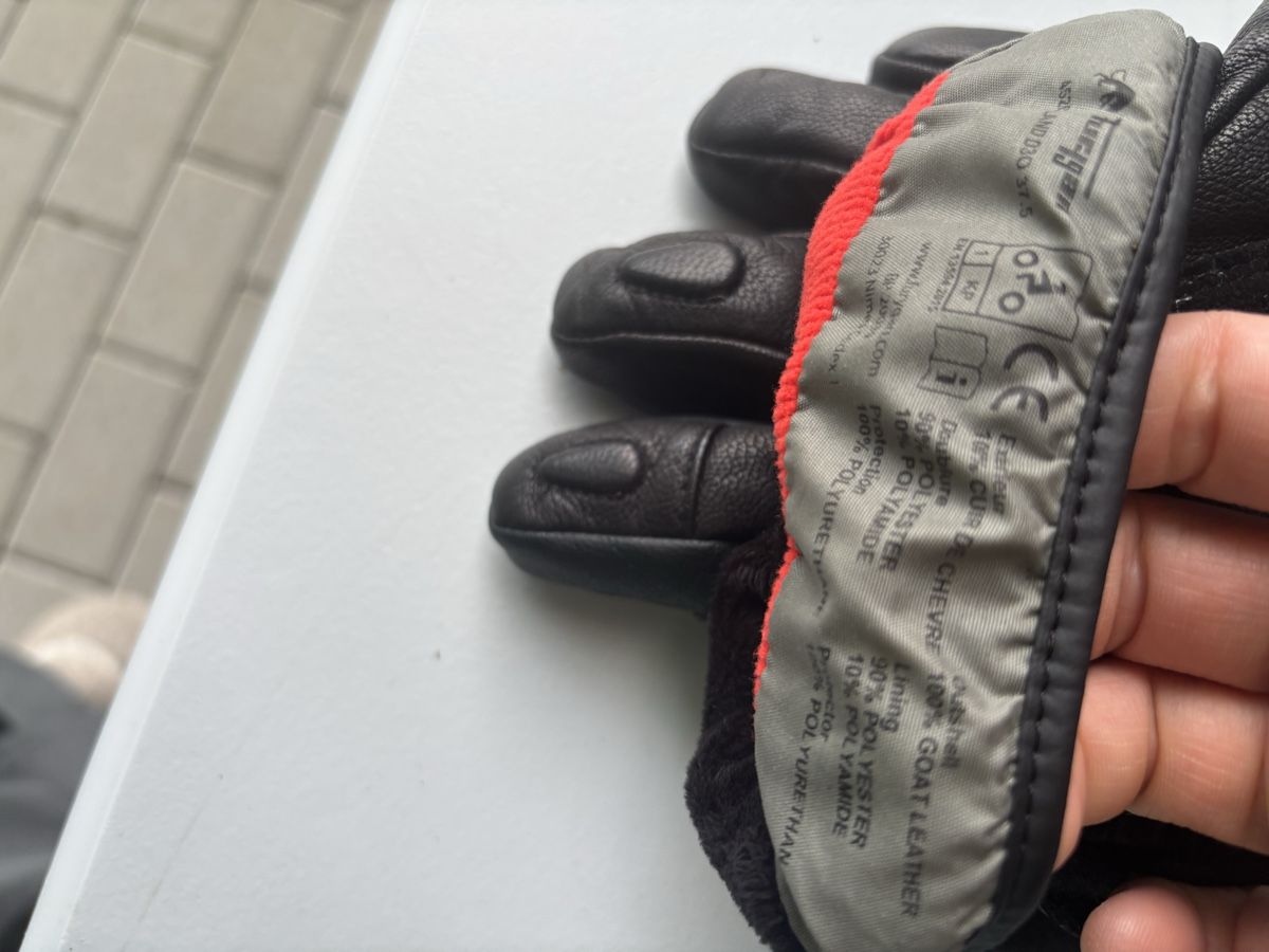 Caschi & visiere: Casque et gants de moto – Nuovo (secondo la descrizione) da Prangins venduto da Rodard8 6