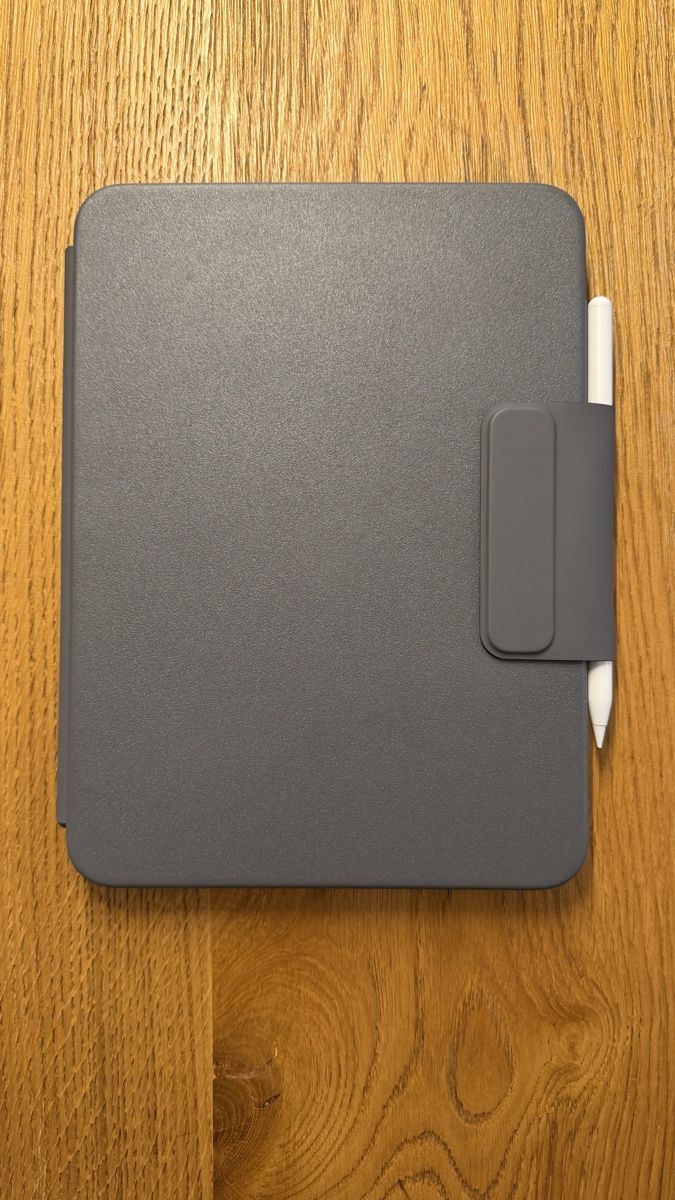 Apple Tablet PC: Apple iPad 2025 + Hülle + Tastatur + Stift – Nuovo (secondo la descrizione) da Berikon venduto da Peter_Graf_d1 3