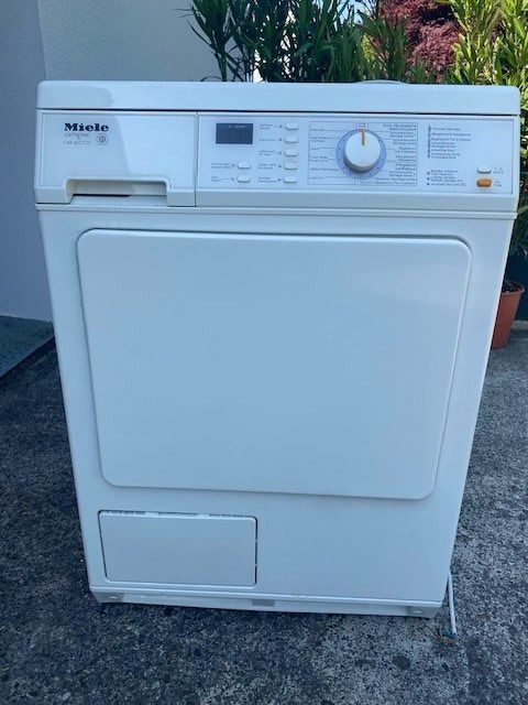 Filtre anti-peluches pour sèche-linge Miele 06244611