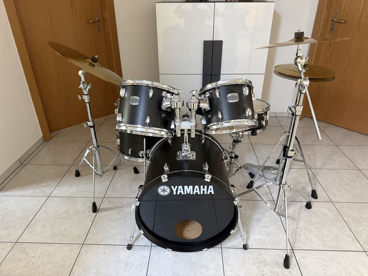 Yamaha Strumenti musicali: Schlagzeug YAMAHA / Stage custom – Usato da Oberwil-Lieli venduto da Dari0 3