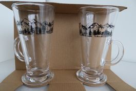 DUO Henkelgläser, 14cm hoch, Glas mit CH-Folklore-Deko - NEU