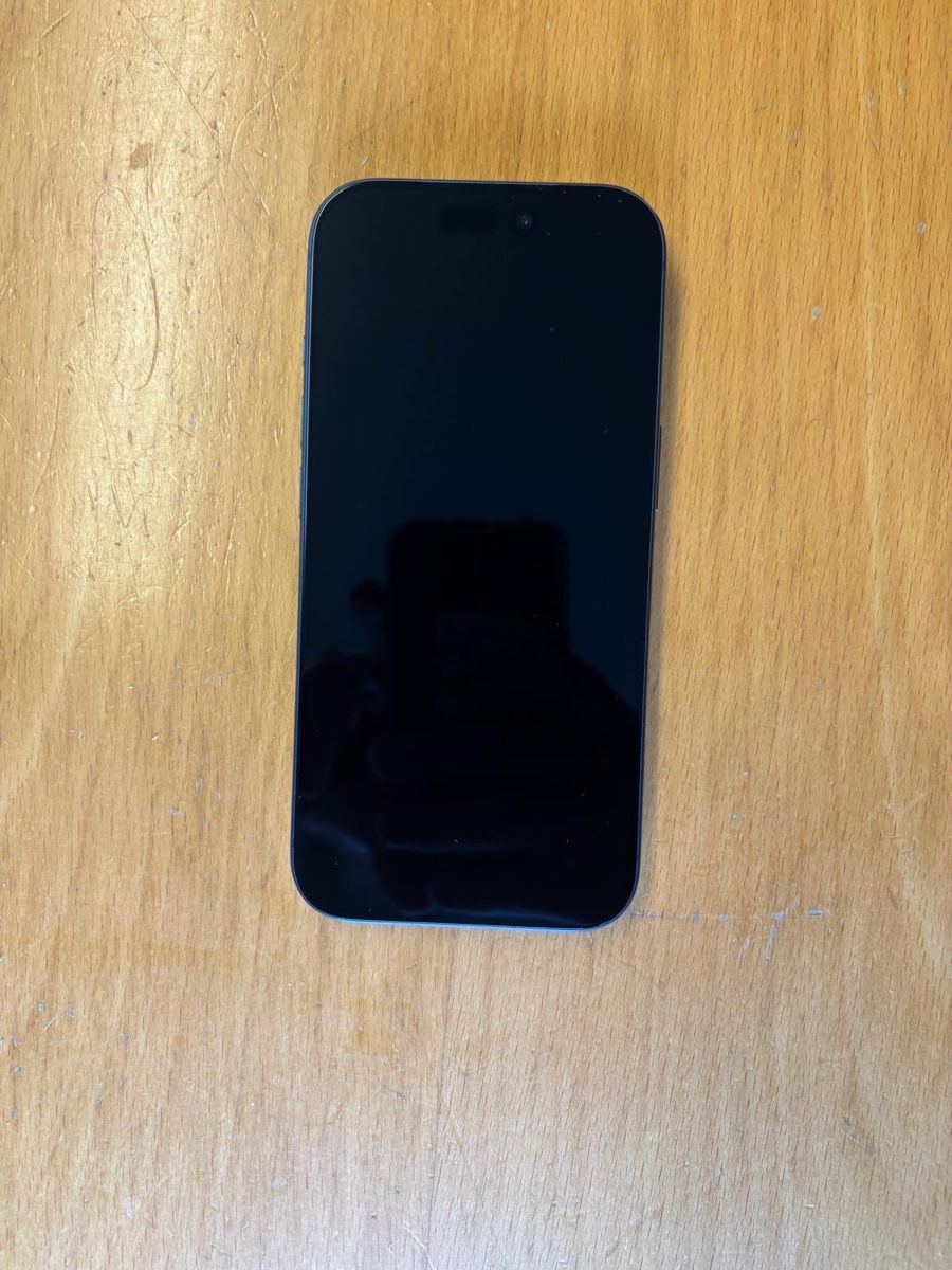 Apple Telefoni cellulari / Smartphones: iPhone 17 Pro, Deep Blue 256 GB – Usato da Raron venduto da fab_k8tr 1