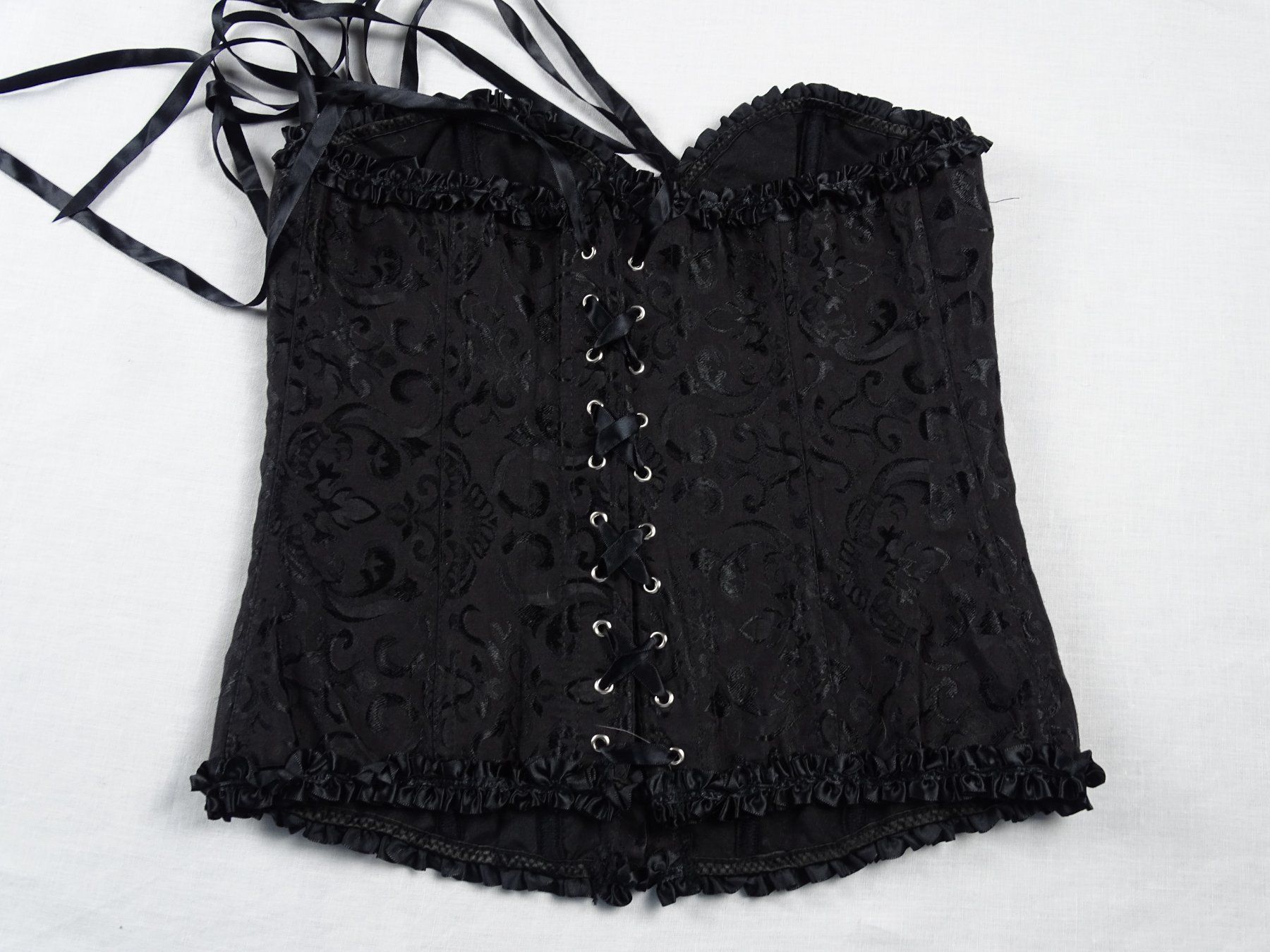 Altra biancheria intima: Schwarzes Korsett mit Muster – Usato da Solothurn venduto da hli_n69n 7